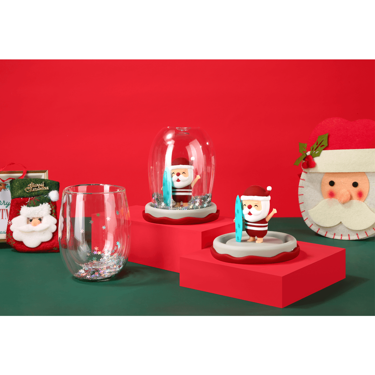 Surfing Santa - MAGIC GLOBE